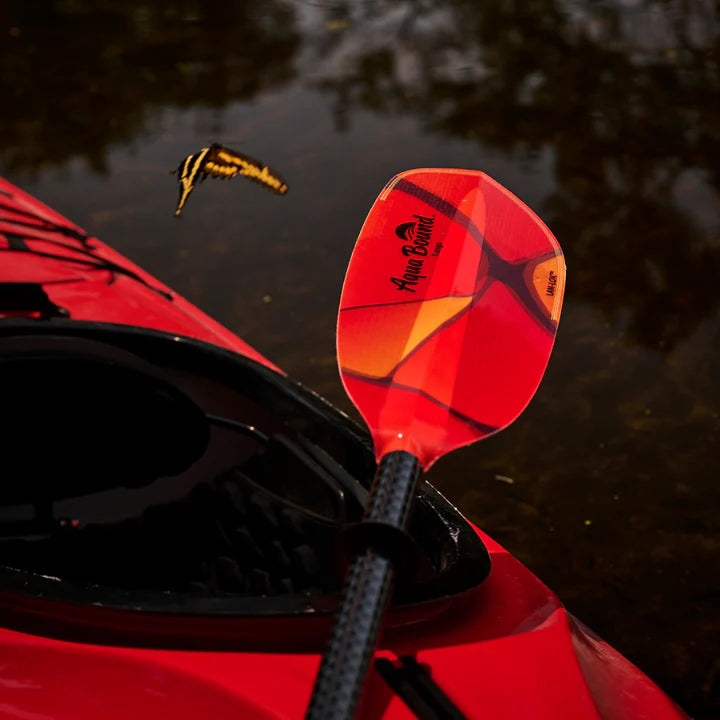 Lade das Bild in Galerie -Viewer, AquaBound Tango Fiberglas Doppelpaddel Ansicht Blatt in Flare/Rot