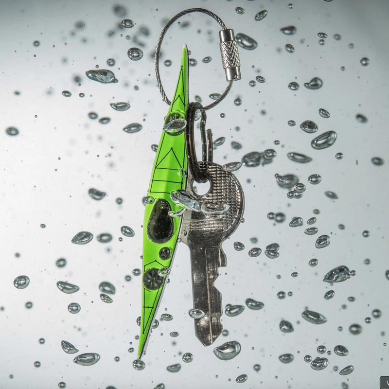 Lade das Bild in Galerie -Viewer, Hobkey Schlüsselanhänger Seekajak in grün