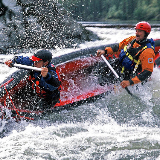 Grabner Outside Kanu im Wildwasser