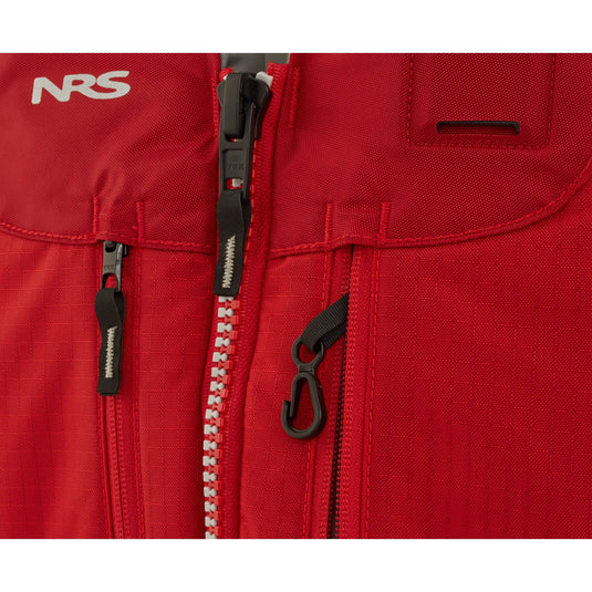 NRS Clearwater Schwimmweste in rot Detailaufnahme