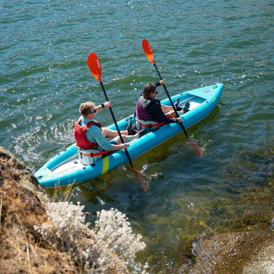 NRS Kaholo 145 am Wasser
