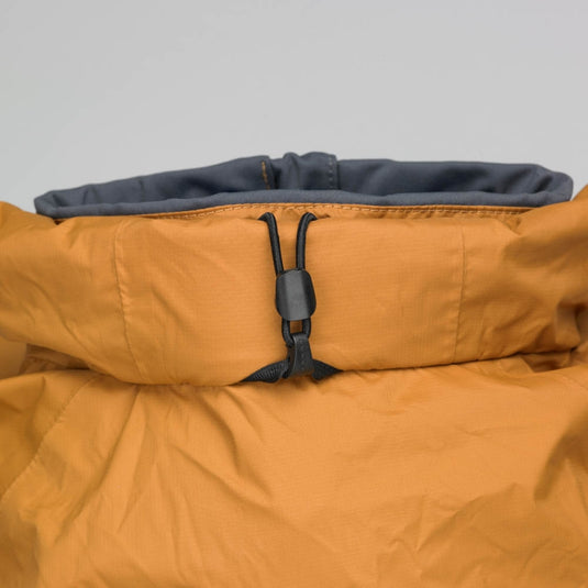 Palm Tora Jacke mit eingerollter Kapuze